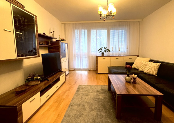 Mirareal-predaj 3.izb.byt Bratislava,Ul.Slatinska