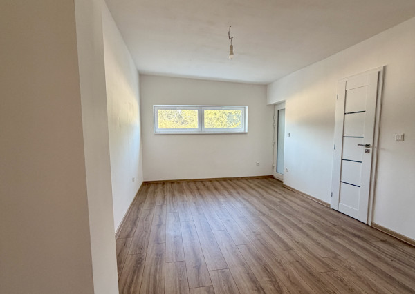 Mirareal-predaj 2.izb rodinný dom so záhradkou