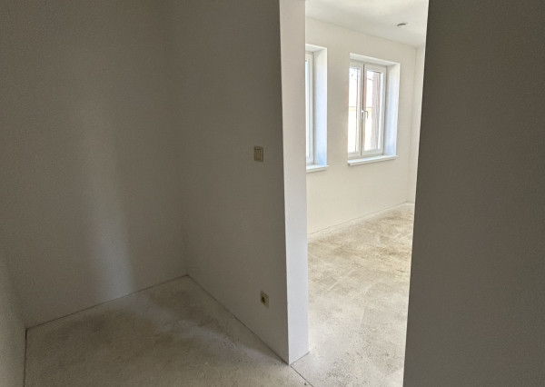 Mirareal-predaj 2. izb. byt Hlohovec 67m2, ul. Rázusova/Radlinského