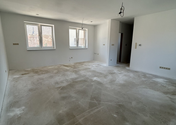 Mirareal-predaj 2. izb. byt Hlohovec 67m2, ul. Rázusova/Radlinského