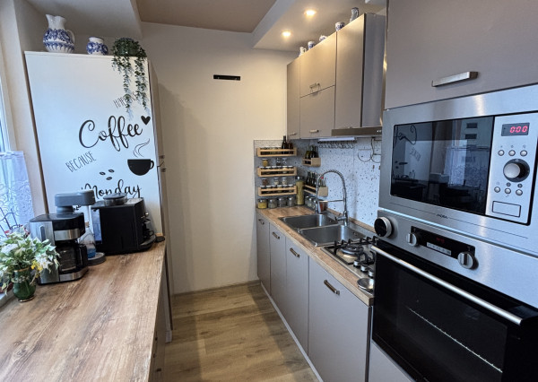 Mirareal-predaj 3. izb. byt s balkónom, Hlohovec, Vinohradská