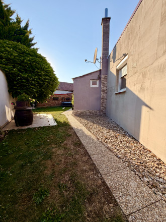 Mirareal-predaj 2.izb rodinný dom so záhradkou - fotografia 11