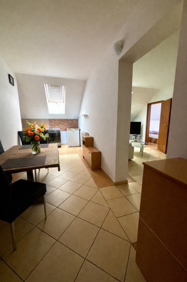 Mirareal, prenájom 2 izb. byt Hlohovec, ul. Hlohová